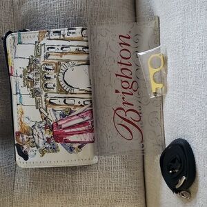 *Brighton - "Plaza de Toro"  Tom Clancy collection & Goldtone No Touch Key🥳